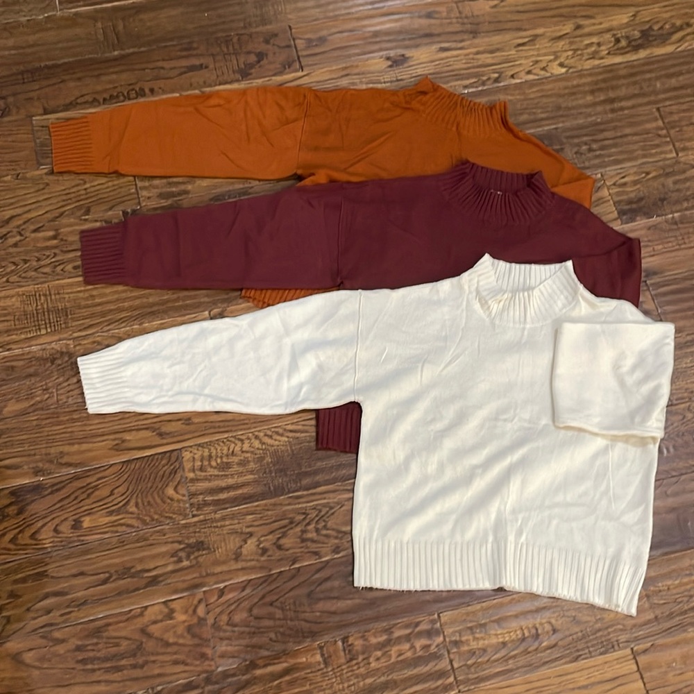Bundle of 3 Chelsea and Violet sweaters.
